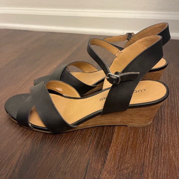 Lucky Brand size 8.5 wedge sandals - Picture 1 of 8